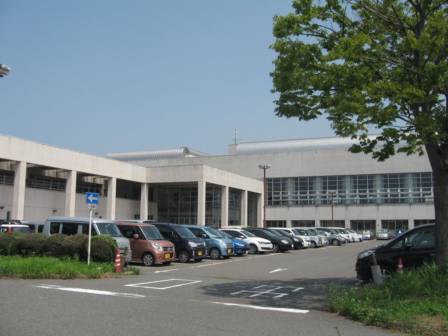 新潟市鳥屋野総合体育館（中央区）
